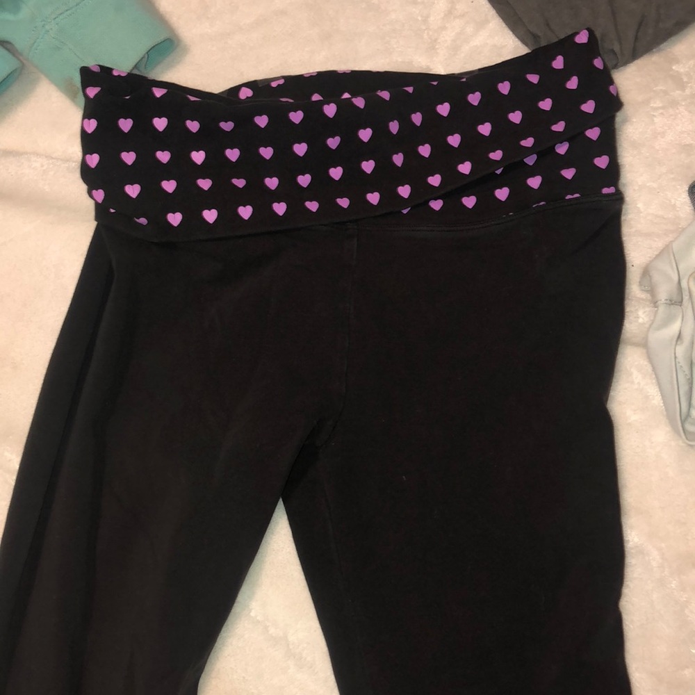 crop vs yoga pants